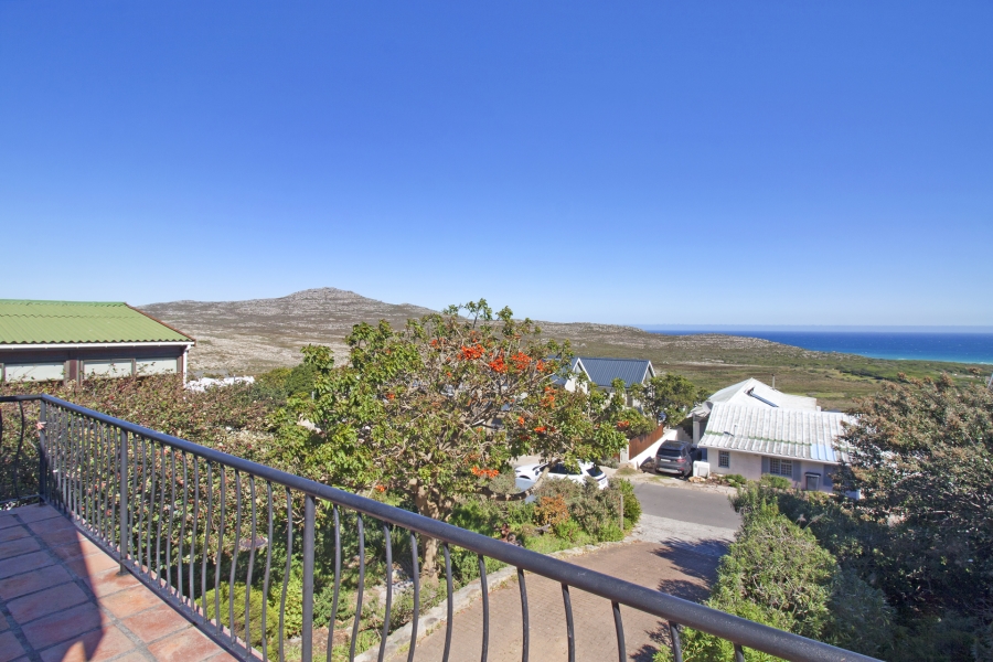 2 Bedroom Property for Sale in Scarborough Western Cape
